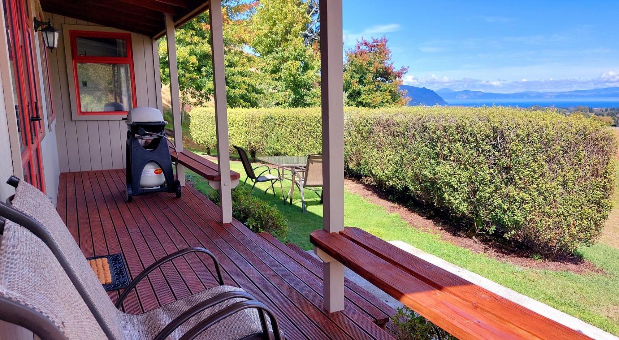 Country Lodge Kinloch Lago Lago Taupo Exterior foto